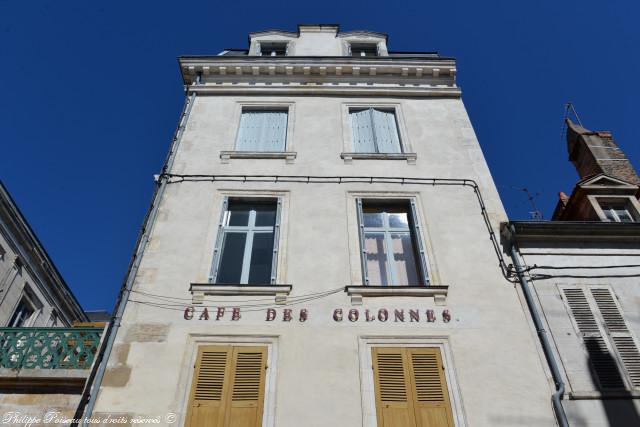 Café des colonnes de Clamecy un patrimoine