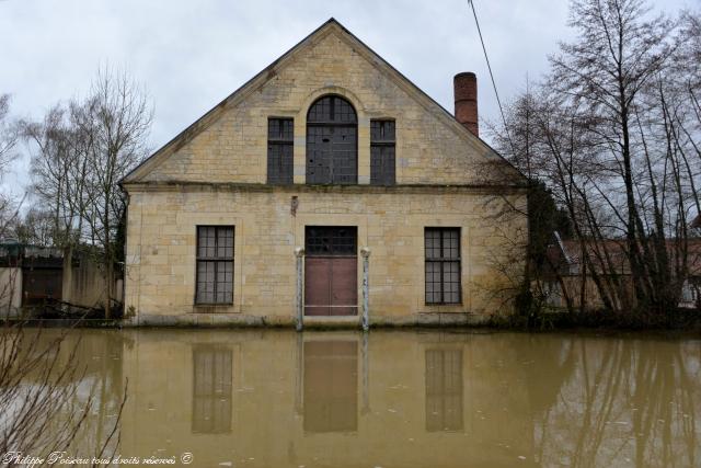 Le Bief de Demeurs