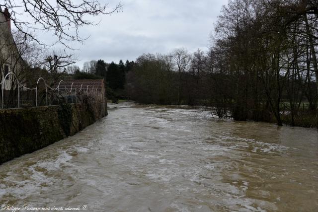 Le Bief de Demeurs