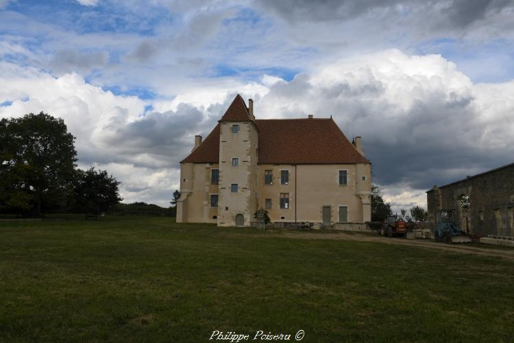 Château de Précy un beau patrimoine