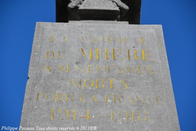 Monument aux Morts de Mhère