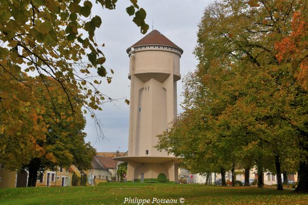 Château d'eau de Bouhy