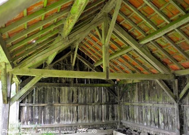 Lavoir de "Les Grands Faux"