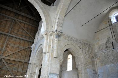 Intérieur de l'Église Saint Genest