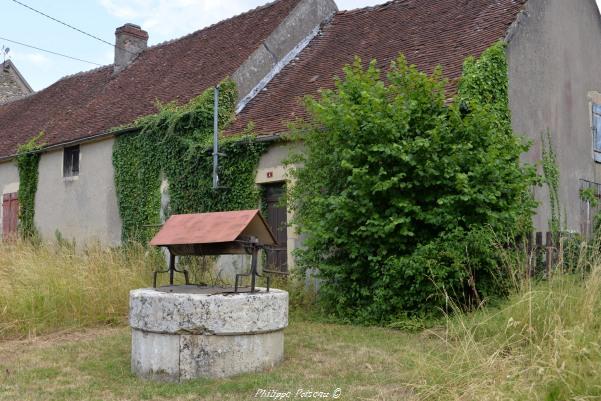 Puits du Hameau Les Pénitiaux Nièvre Passion