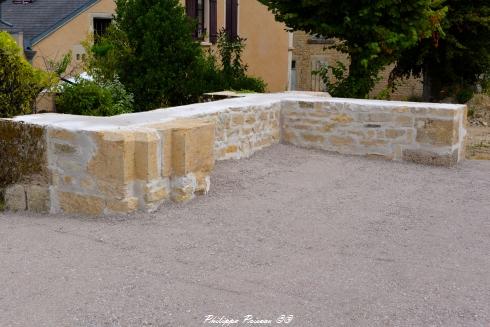 Vestiges de l'église de Asnan