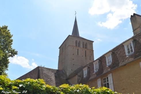 Le Prieuré de Commagny vue de l’intérieur de l’église Nièvre Passion