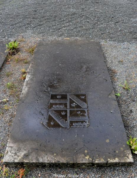 Caveau de la famille La Planche à Millay