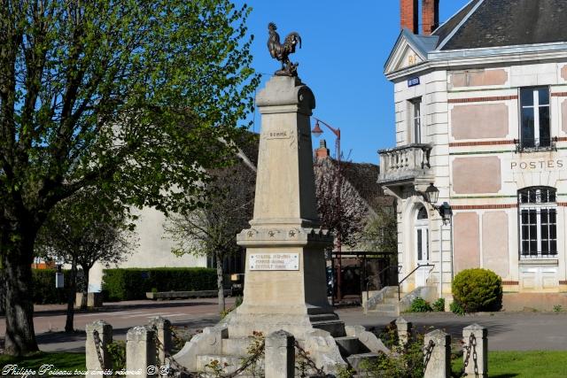 Monument aux morts de Saint Révérien