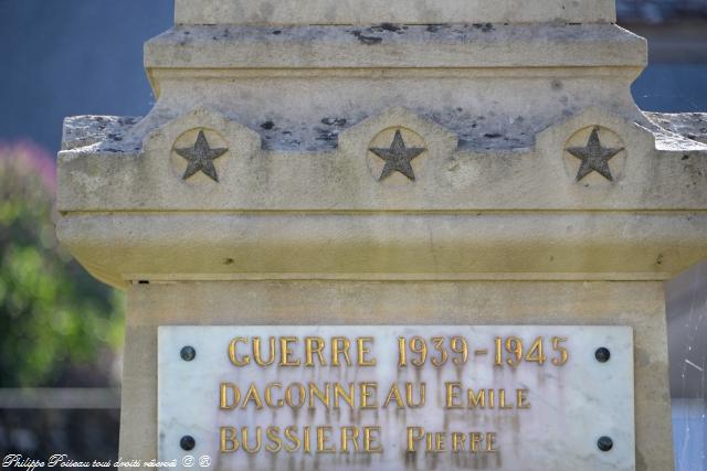 Monument aux morts de Saint Révérien