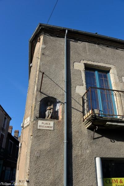 Niche de notre Dame à Moulin Engilbert