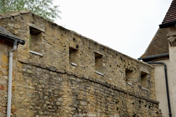 Remparts de Saint Pierre Le Moutier