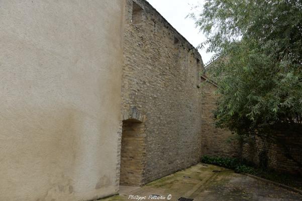 Remparts de Saint Pierre Le Moutier