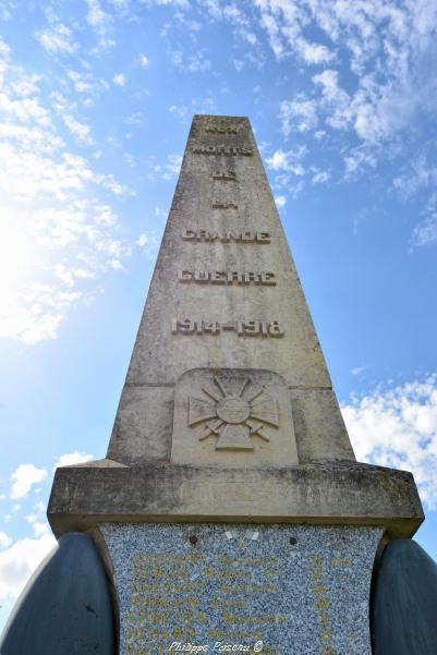 Monument aux morts de Metz le Comte