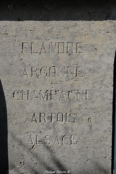 Monument aux morts de Metz le Comte