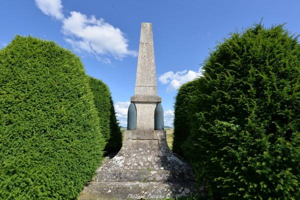 Monument aux morts de Metz le Comte