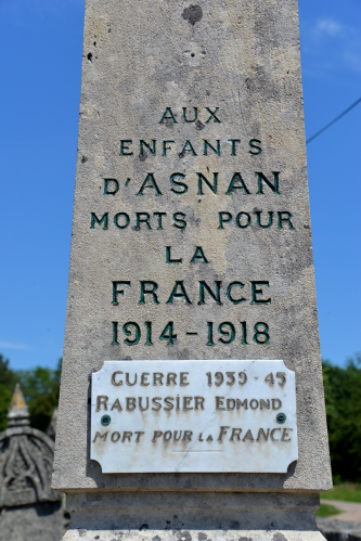 Monument aux morts de Asnan Nièvre Passion