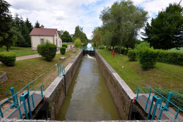 Écluse de Chaumigny Nièvre Passion