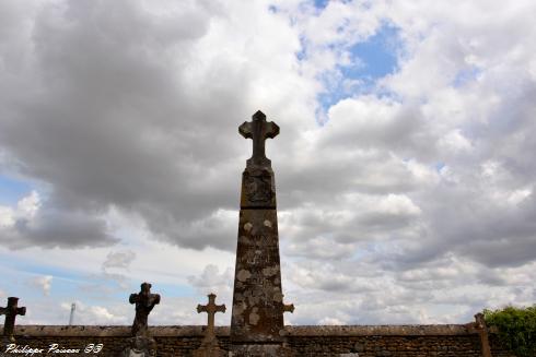 Monument aux morts d'Authiou Nièvre Passion