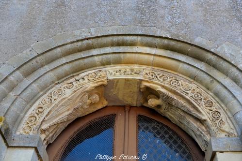 Portail de l' église de Saint-Révérien