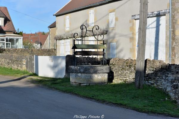 Puits de Corvol d'Embernard