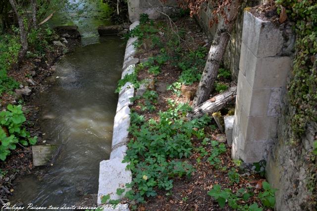 Lavoir le Vieux Moulin Nièvre Passion