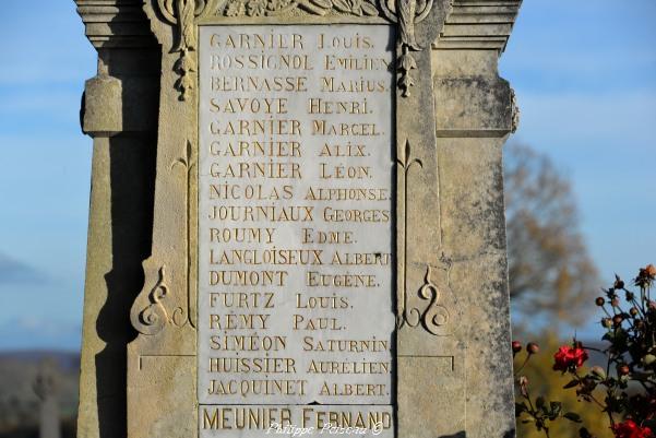 Monument aux morts de Corvol d'Embernard