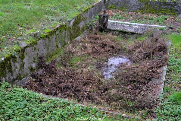 Lavoir du village de Bitry