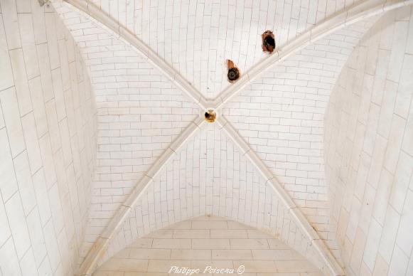 Intérieur de l'église de Vielmanay