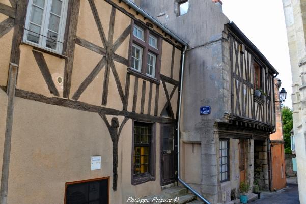 Maison rue de la tour de Clamecy