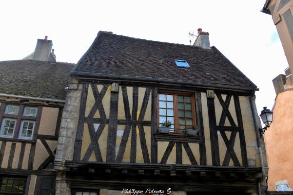 Maison rue de la tour de Clamecy