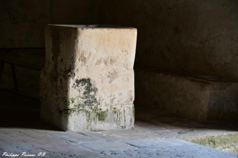 Le Prieuré de Commagny vue de l’intérieur de l’église Nièvre Passion