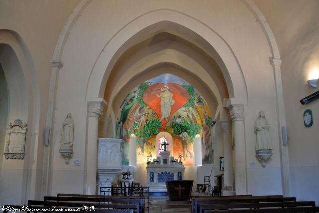 Intérieur de l'église de Oulon