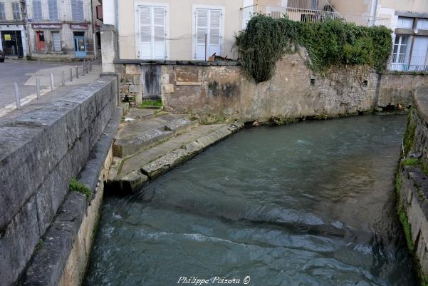 Lavoir de la rue Jean-Jaurès à Clamecy Nièvre Passion