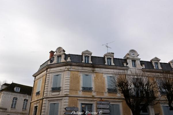 Ancienne poste de la ville de Clamecy