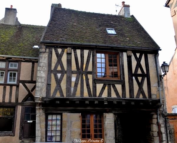 Maison rue de la tour de Clamecy