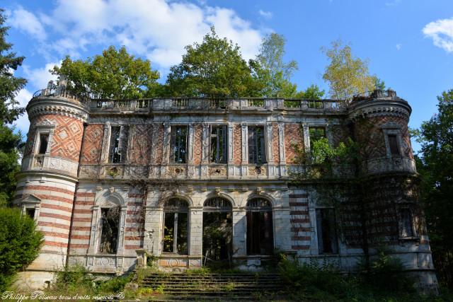 Le château de Thaix