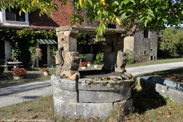 Puits des Familles de Viry et de Troussebois un beau patrimoine