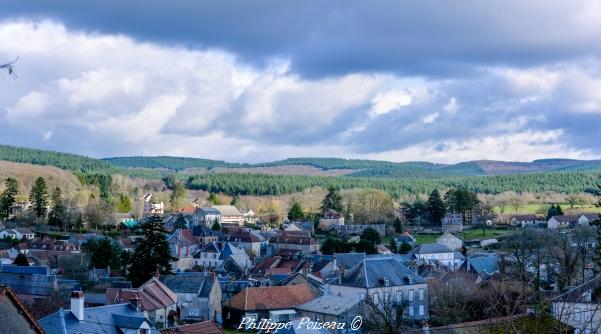 Panorama de Lormes un beau regard sur le Morvan.