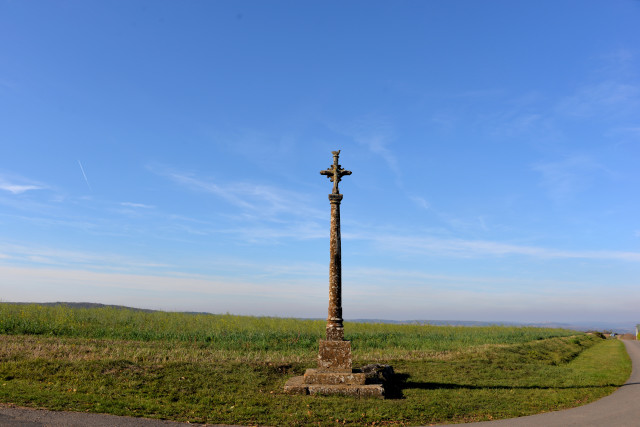 Croix de Champignolle le Haut un Calvaire de Bazoches