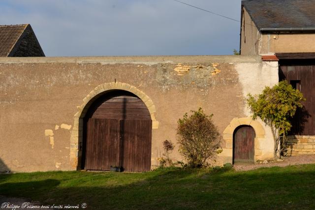Granges aux dîmes de Dompierre-sur-Héry un patrimoine