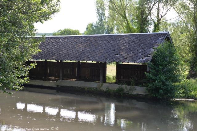Le lavoir "Les Cabets"
