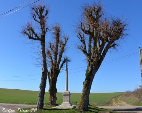 La croix de Mouchy un patrimoine