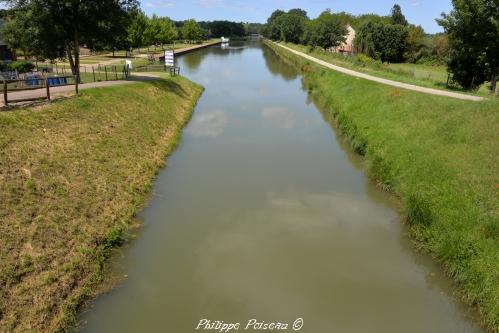 Pont-canal du Guétin Nièvre Passion