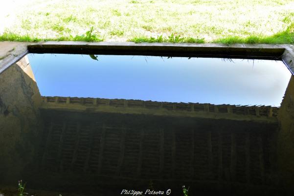 Lavoir de Noille chemin des Belouzes