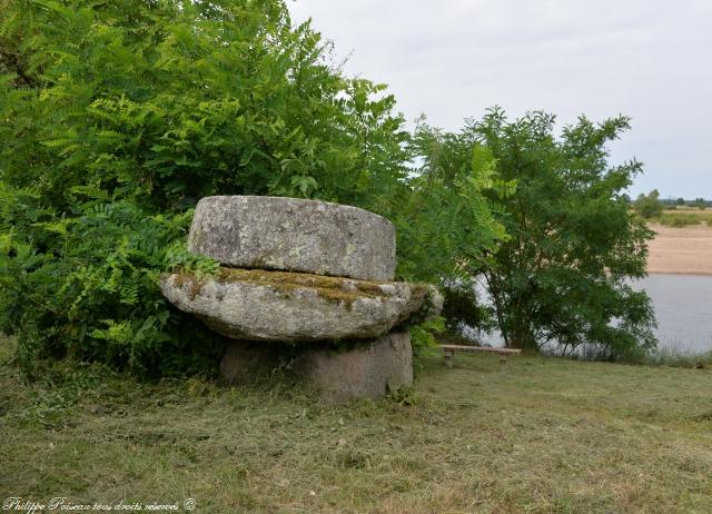 Les meules de port Thareau un remarquable patrimoine