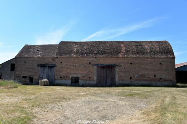 Ancienne grange de Saint Hilaire Fontaine