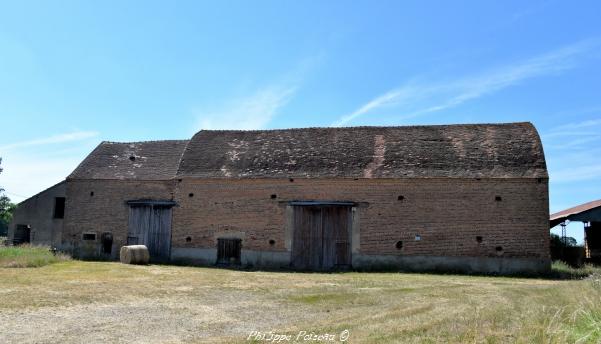 Ancienne grange de Saint Hilaire Fontaine