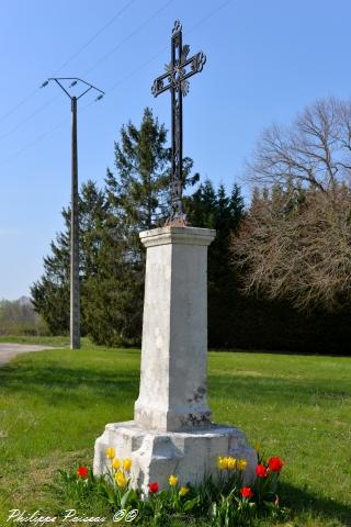 Croix de Saint Martin Sur Nohain un patrimoine