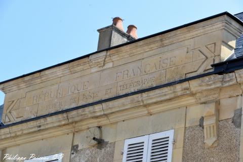 Bureau de poste de Suilly La Tour